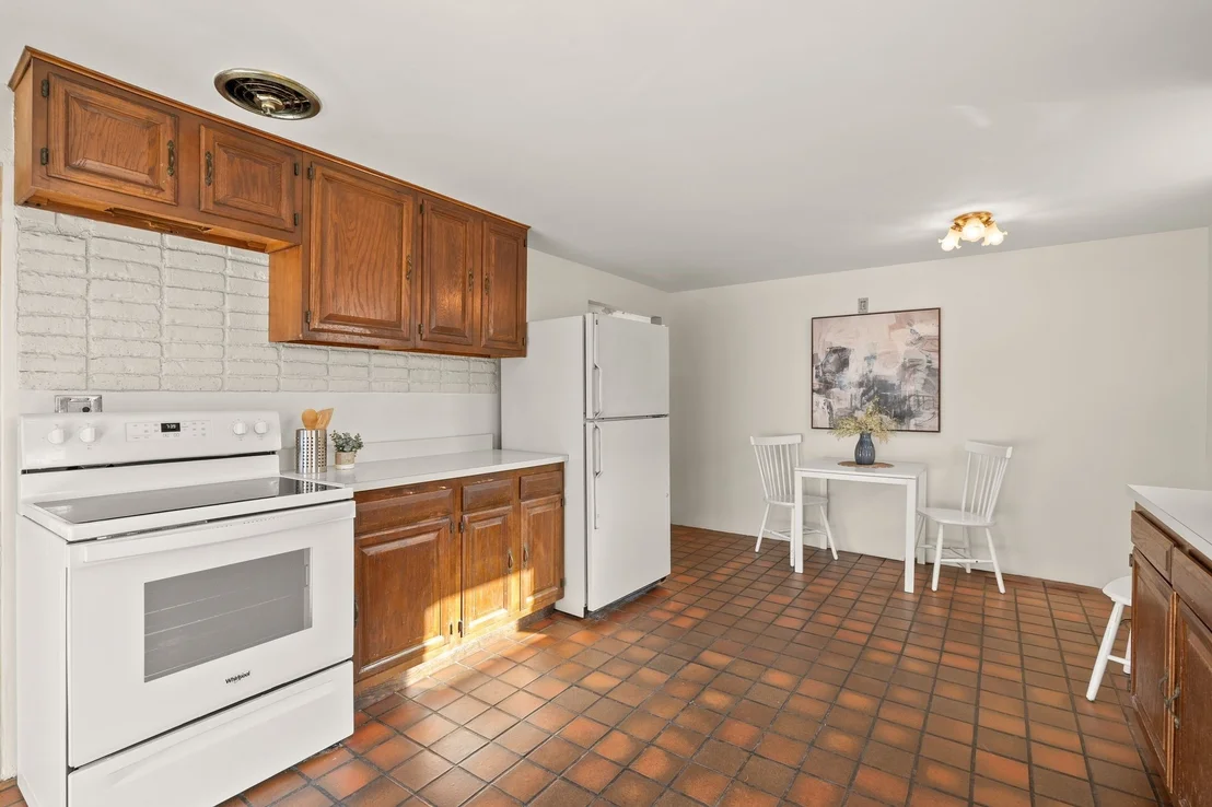 Photo of 298 Forest St