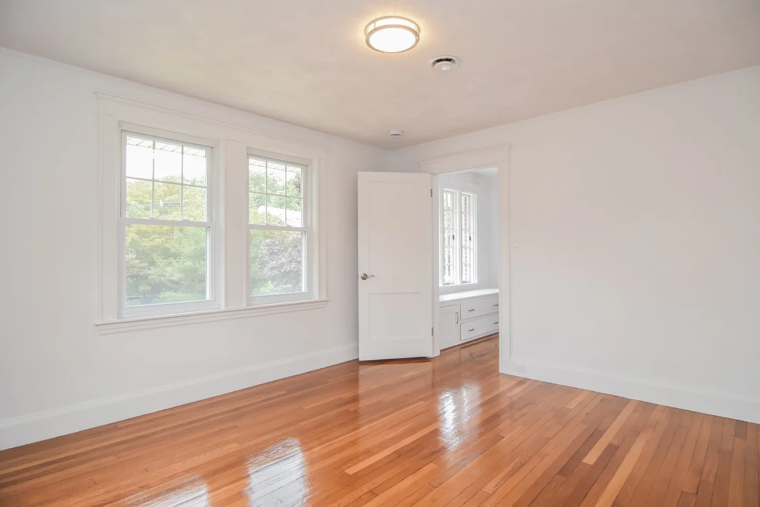 Photo of 19 Stoneleigh Rd