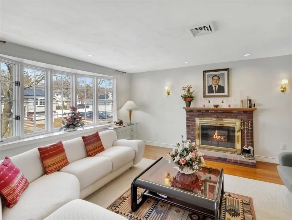 Photo of 22 Susan Dr