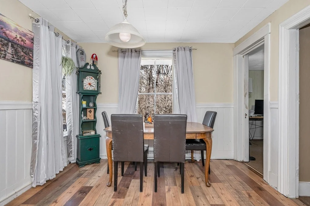 Photo of 2 Lakeview Ave