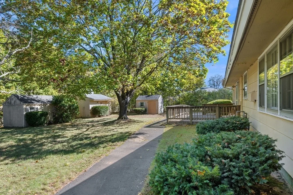 Photo of 8 Intervale Ave