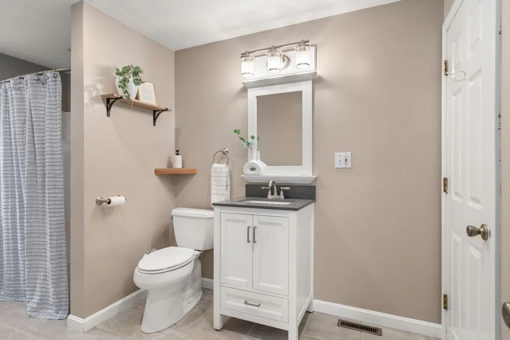 Photo of 6 Tyler St