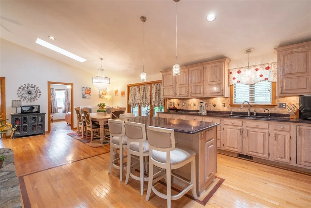 Photo of 25 Grandview Dr