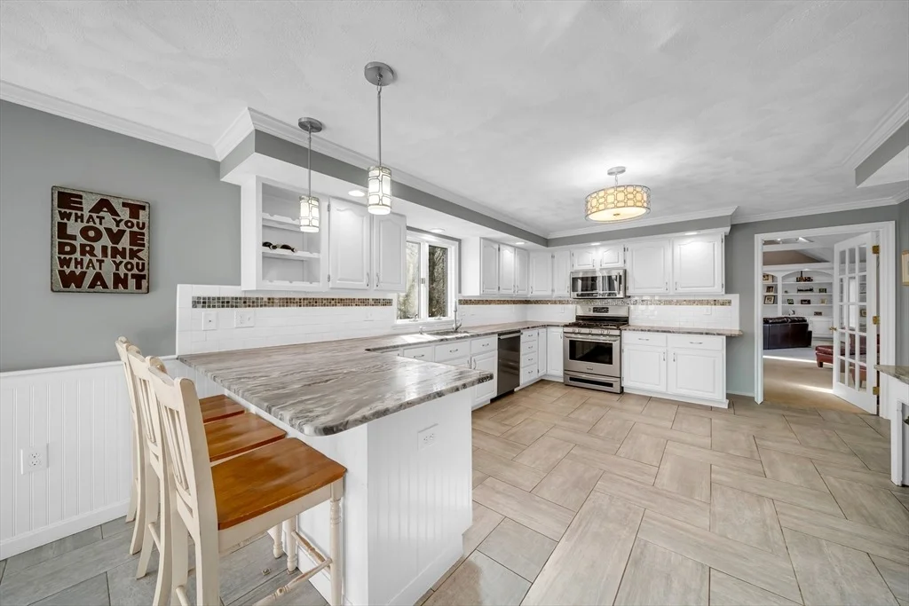 Photo of 315 Candlestick Rd