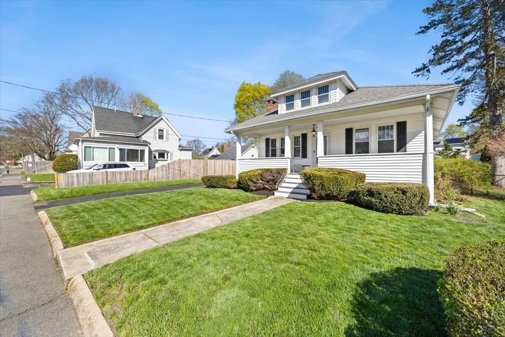 Photo of 153 Brookside Ave.