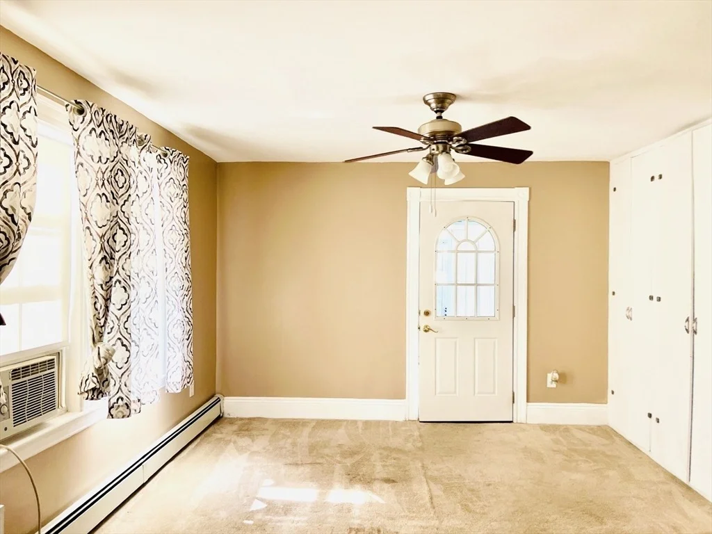 Photo of 61 King St