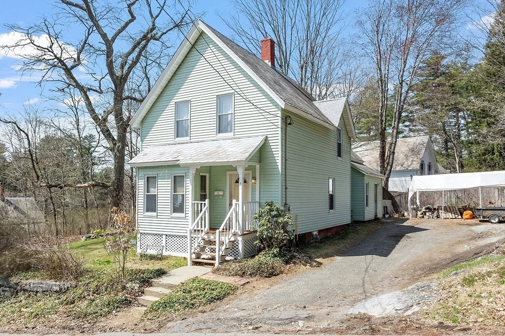 Photo of 141 Mechanic St