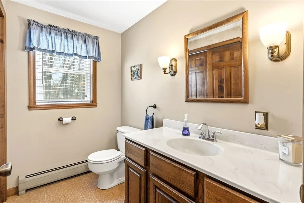 Photo of 8 Jeanne Circle