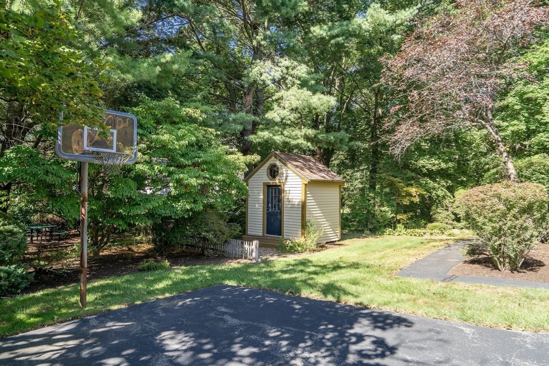 Photo of 9 Solomon Pierce Rd