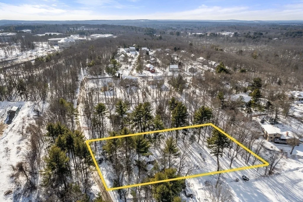 Photo of 77 Old County Rd.