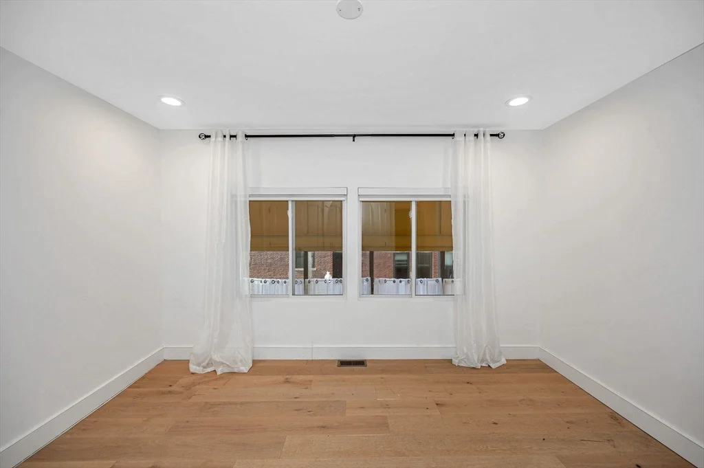 Photo of Unit 205 at 17 Kearney Sq