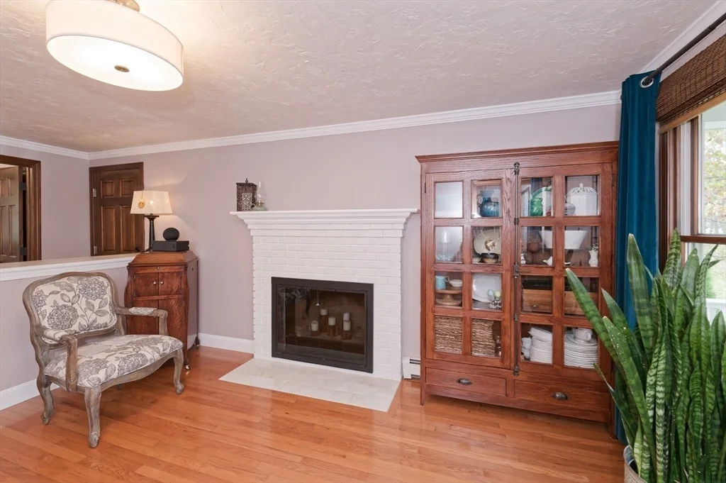 Photo of 6 Rainbow Dr