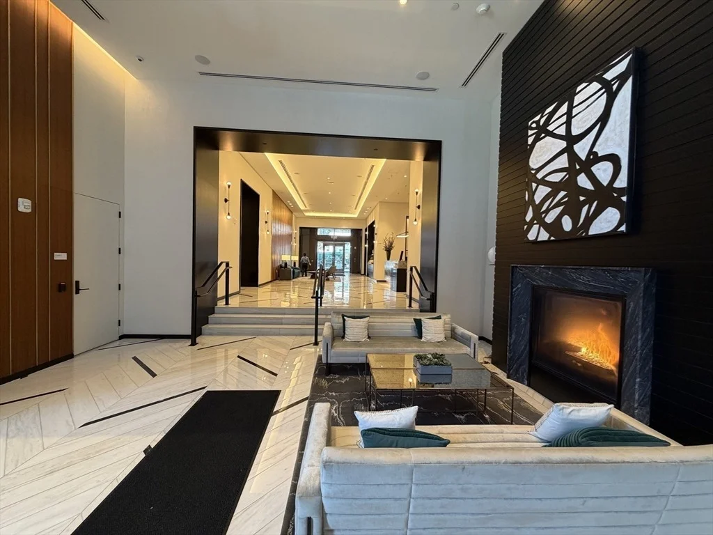 Photo of Unit 708 at 135 Seaport Blvd