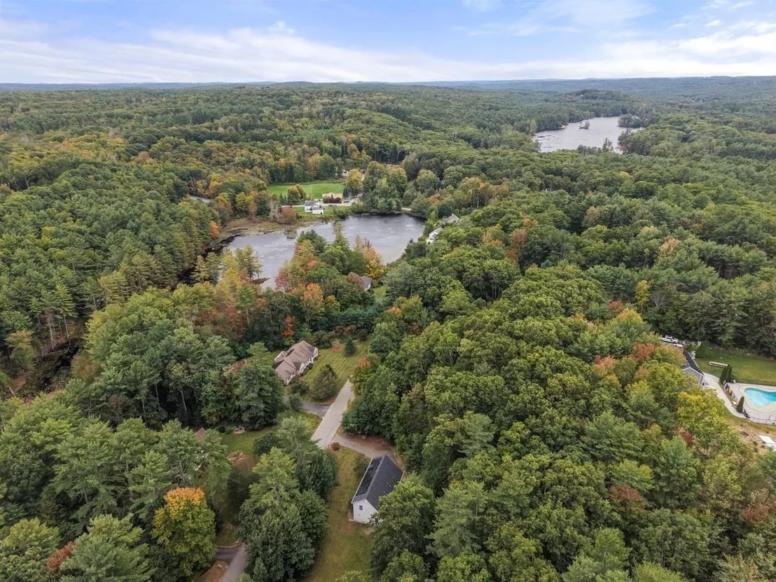 Photo of 115 Farm Pond Road