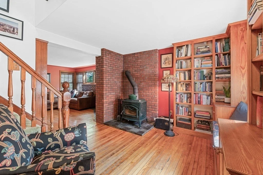 Photo of 35 Cogswell Ave