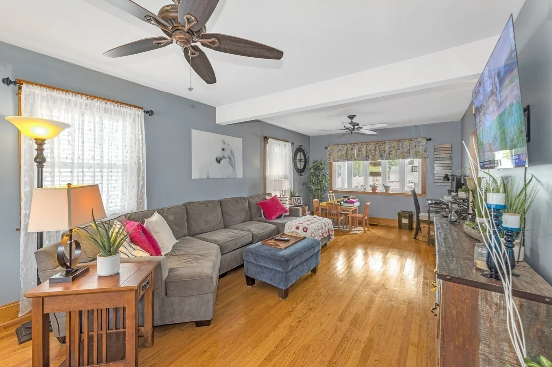 Photo of 1816 River St