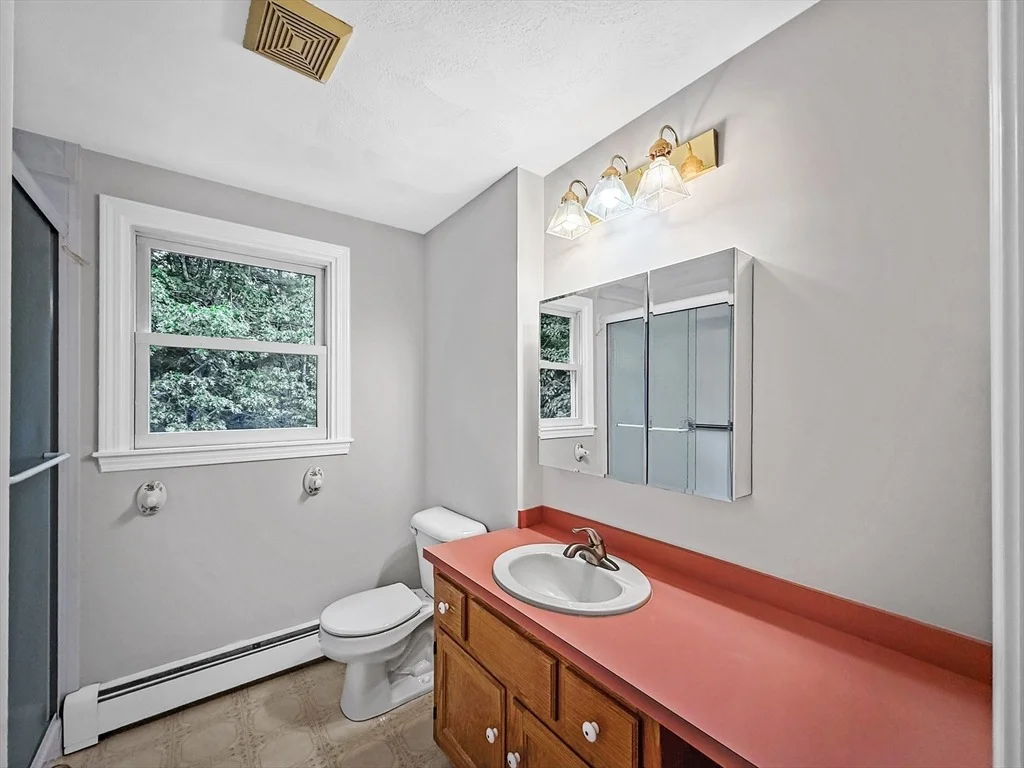 Photo of 21 Burnside Ln