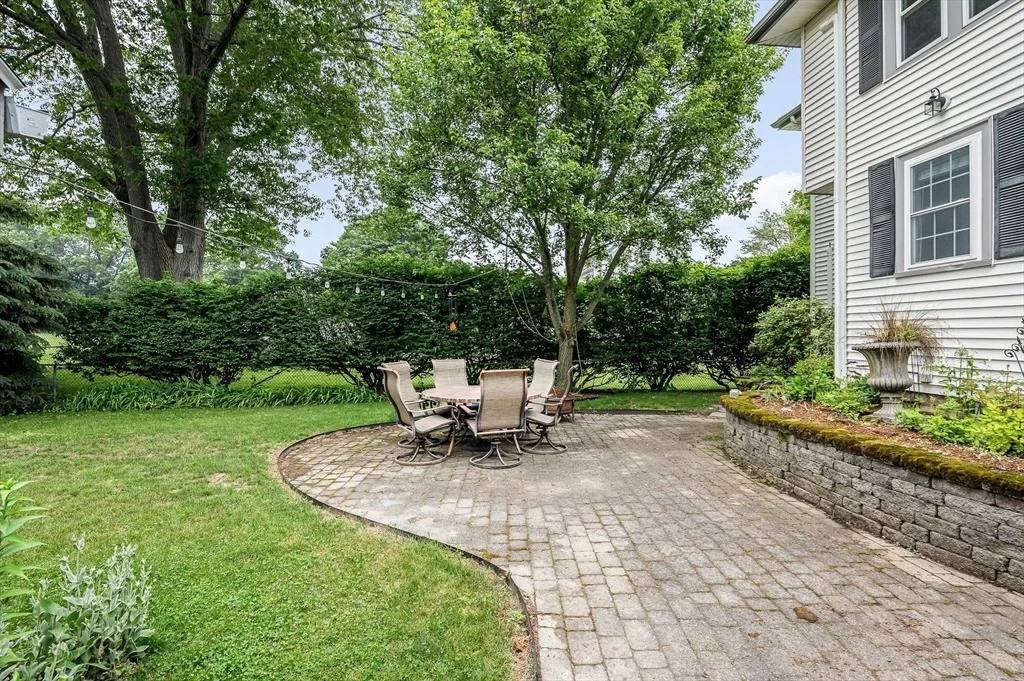 Photo of 35 Warren Avenue