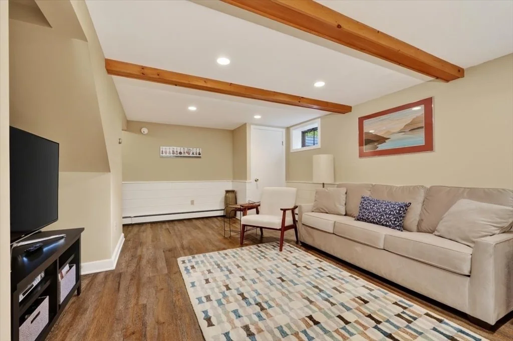 Photo of 18 Pine Grove Road