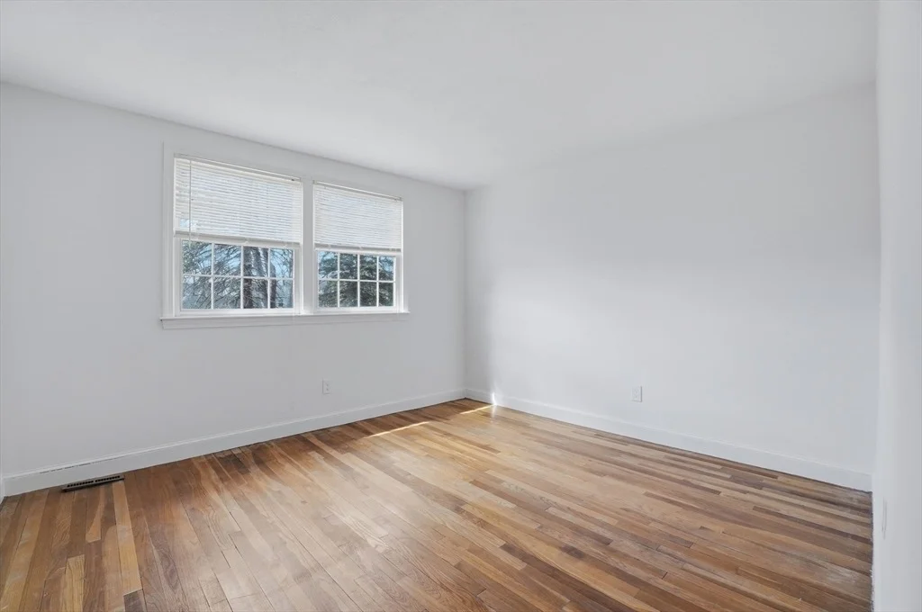 Photo of 6 Pine Knoll Road