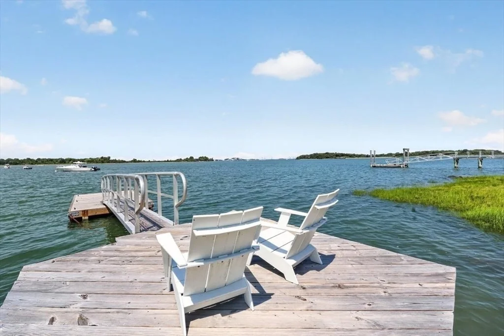 Photo of 9 Beach Road