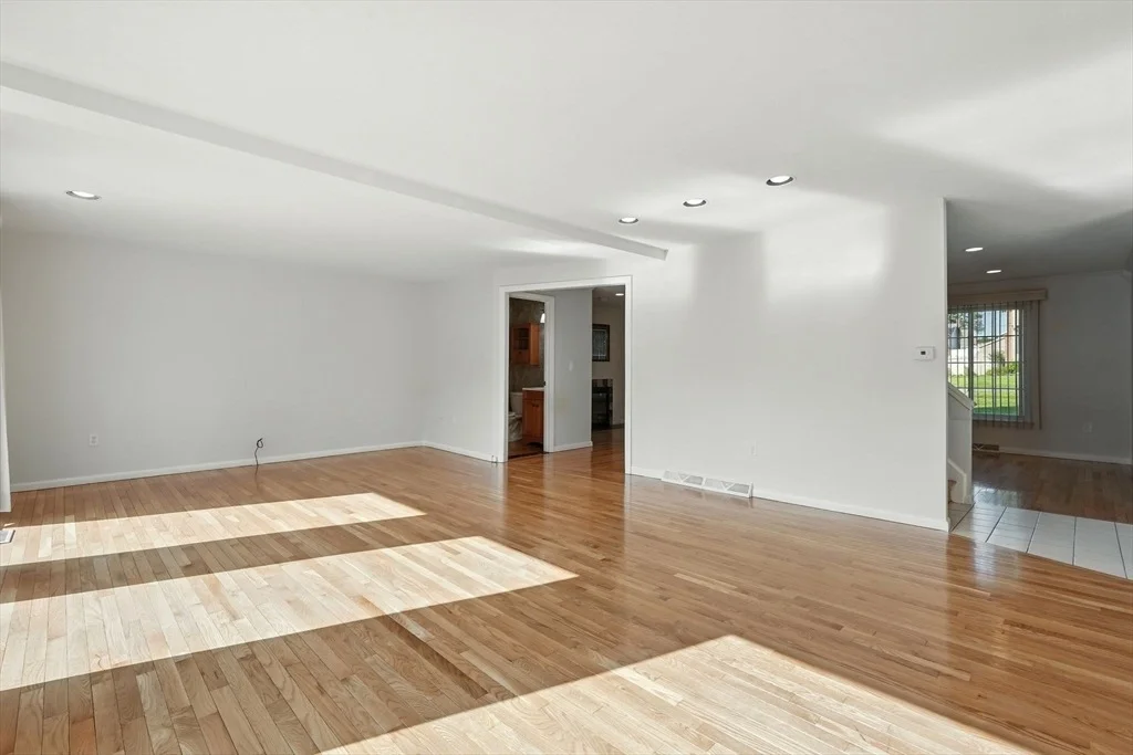 Photo of 233 Basil Rd