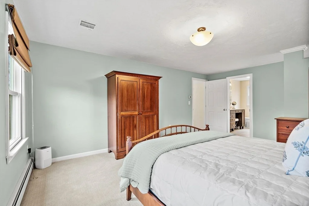 Photo of 23 Howe St