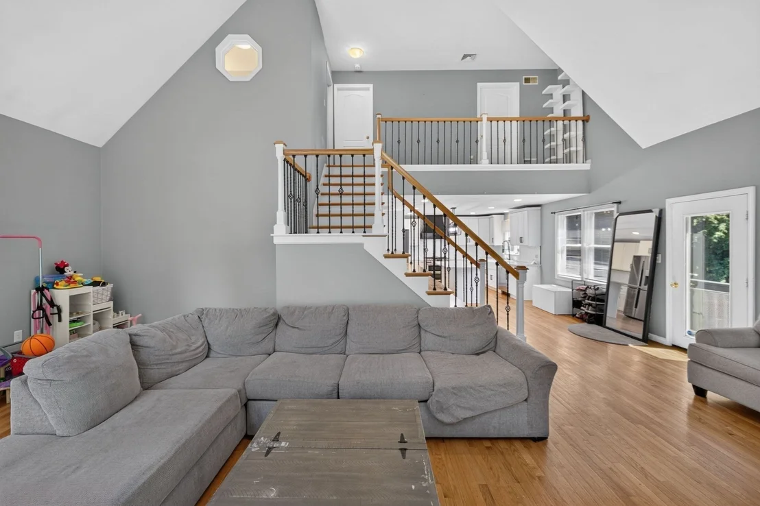 Photo of 9 Broadview Ave