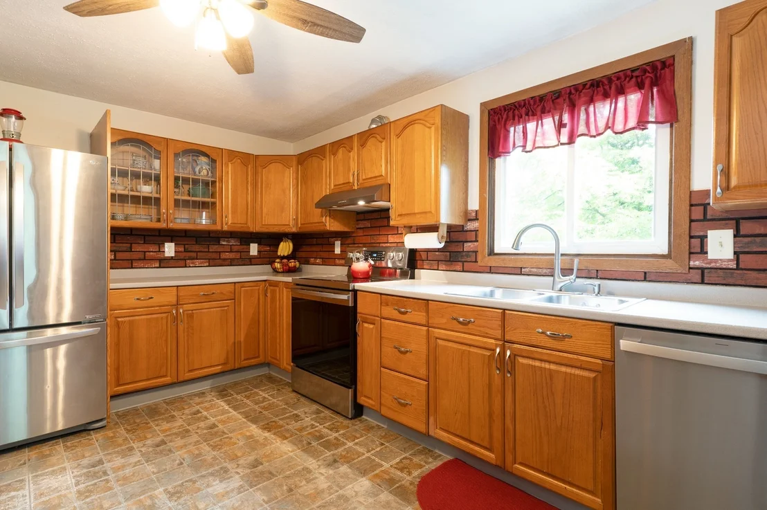 Photo of 15 Maple Ter