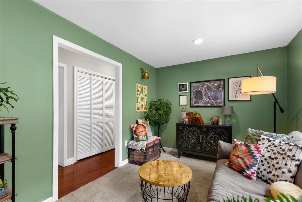 Photo of 24 Moon Compass Ln
