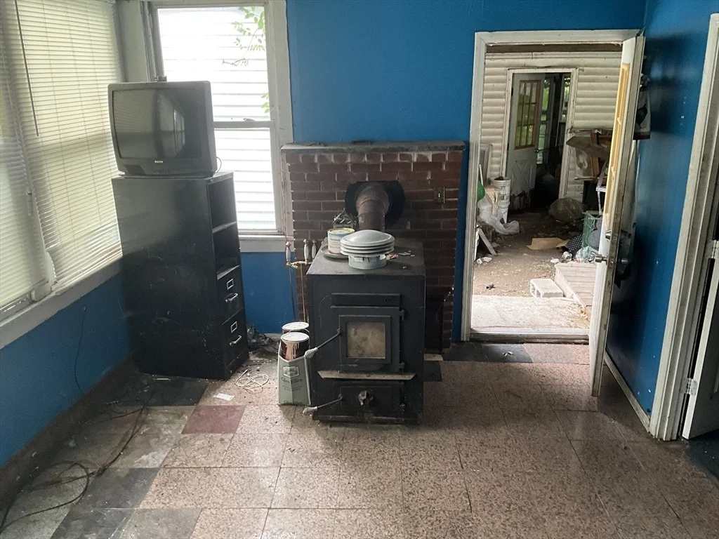 Photo of 640 Mammoth Rd