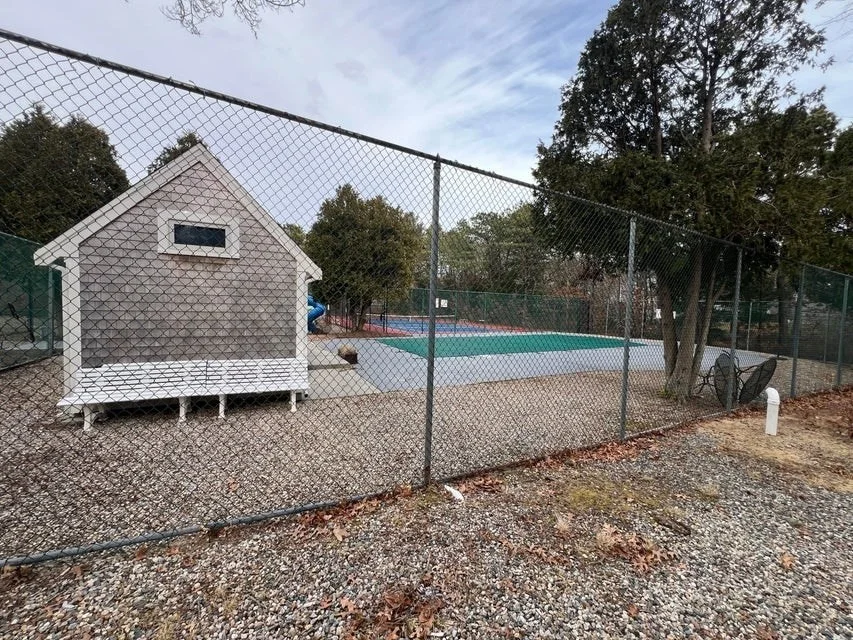 Photo of 115 Great Pines Dr
