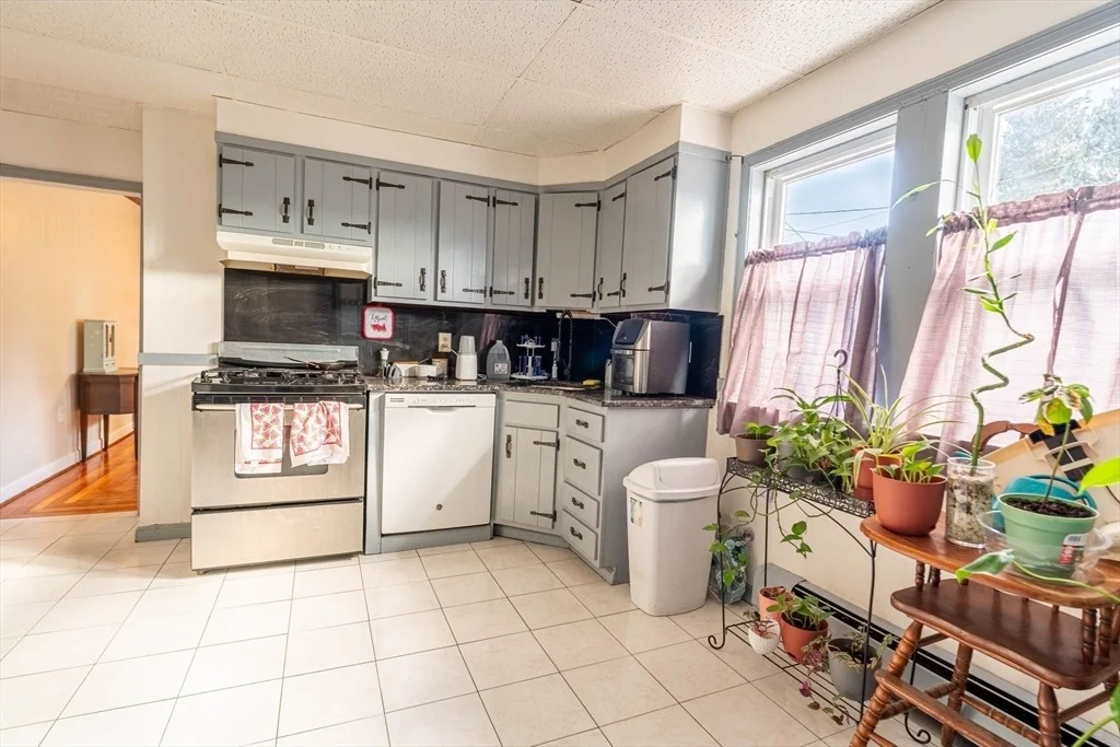 Photo of 112 Lyons St