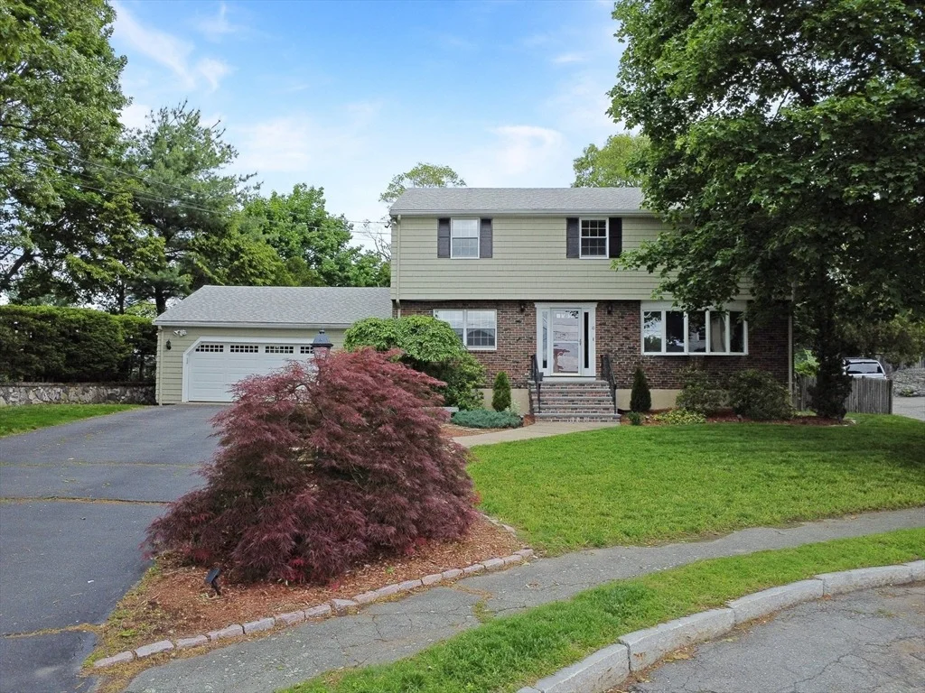 Photo of 10 Emile Circle