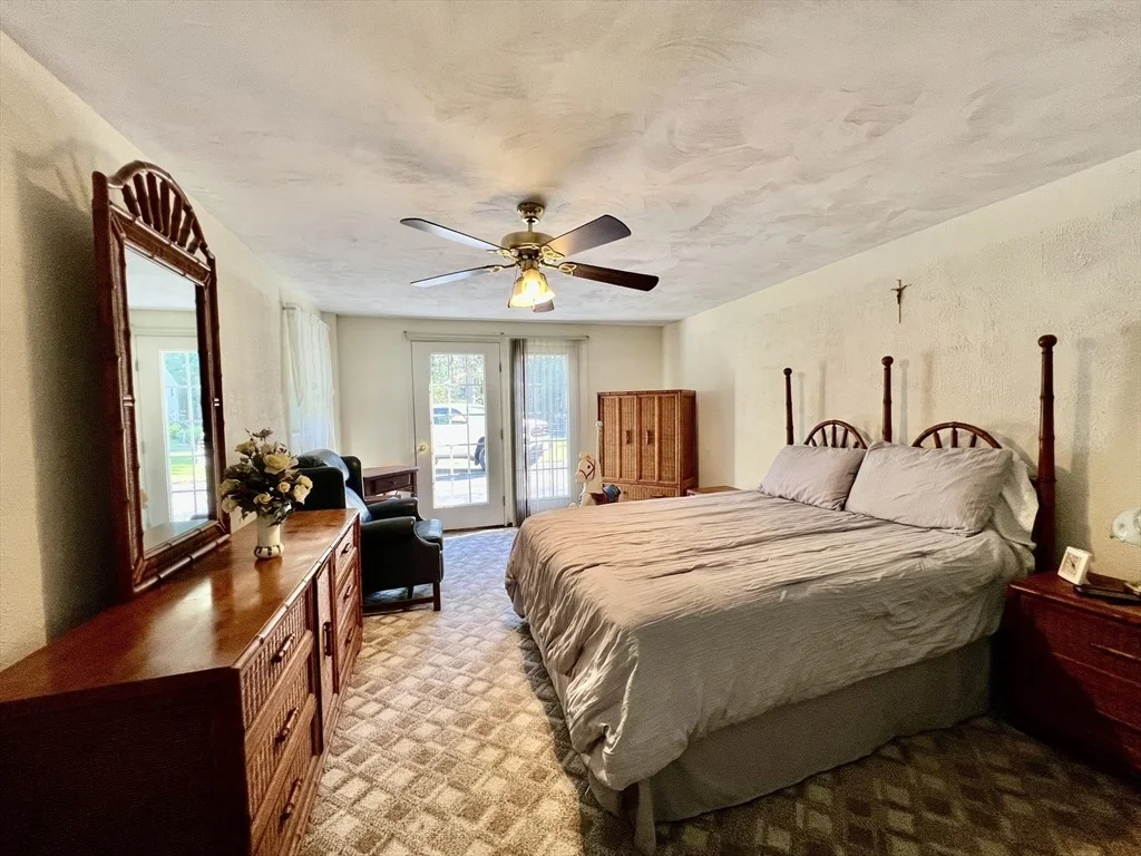 Photo of 60 Carousel Dr.