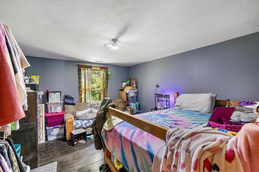 Photo of 8 Oakwood Rd