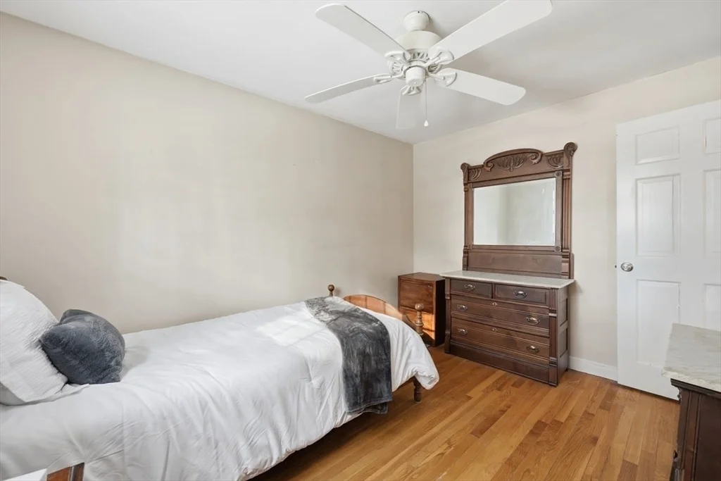 Photo of 276 Pond Street