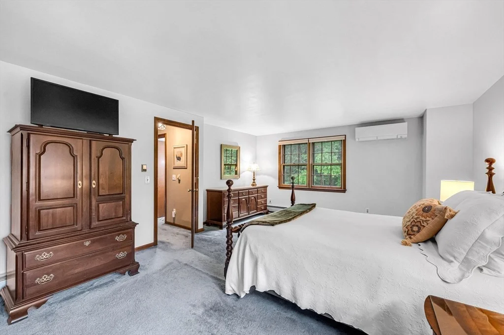 Photo of 231 Edgewood Road