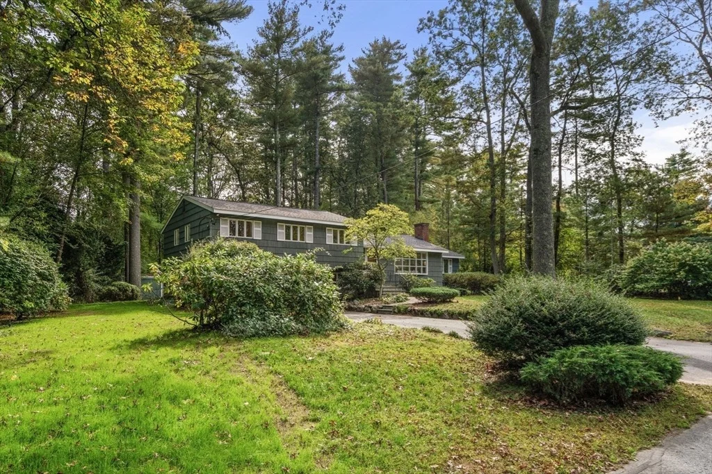 Photo of 97 Barton Dr