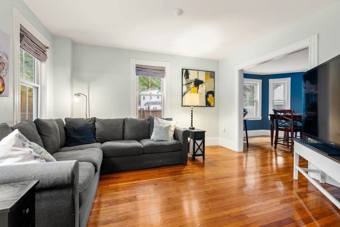 Photo of 28 River Road