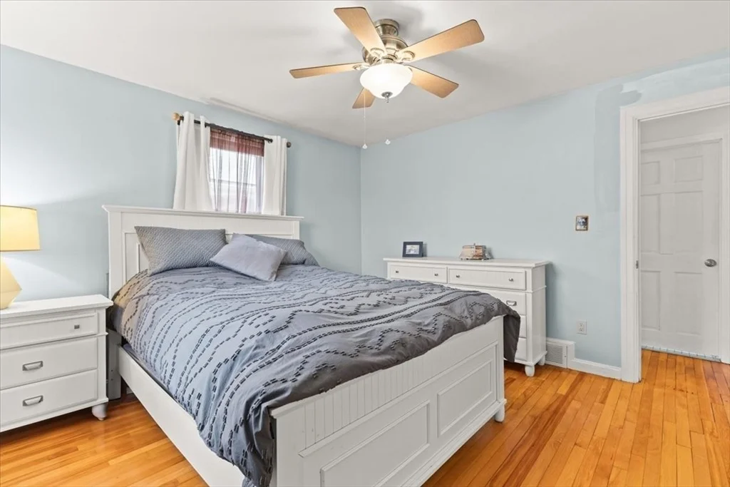 Photo of 49 Cove St