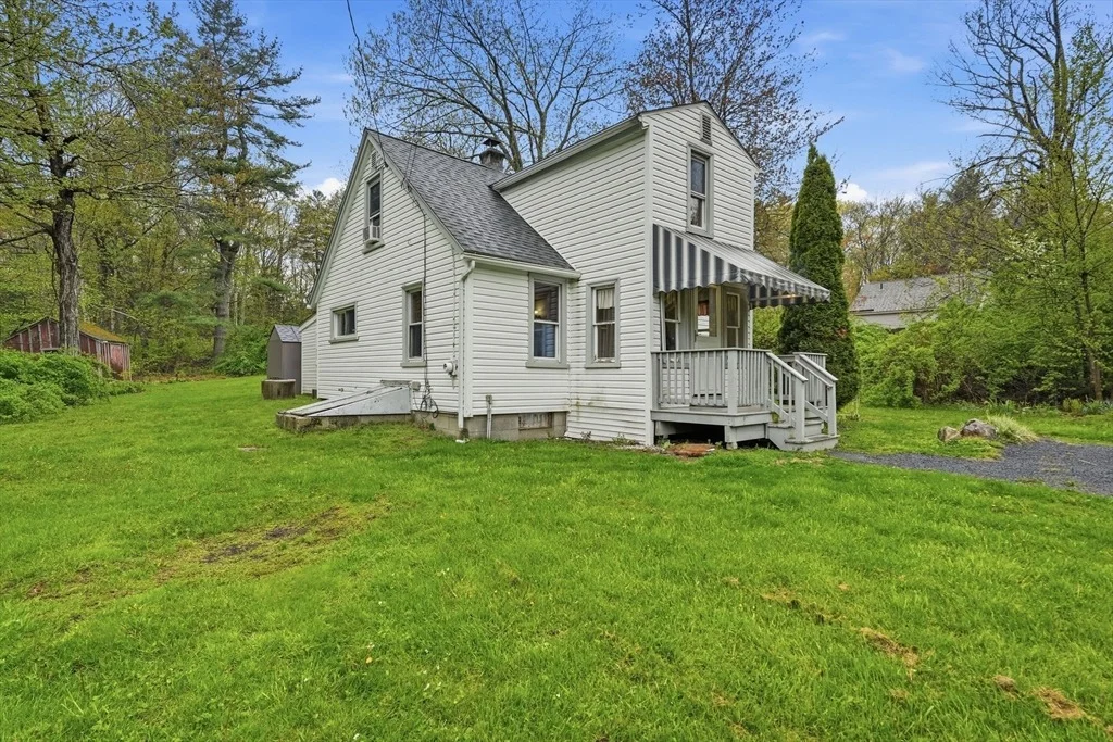 Photo of 8 Shutesbury Road