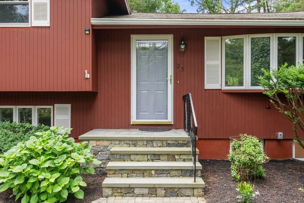 Photo of 25 Meadowbrook Road