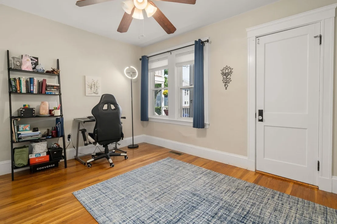 Photo of Unit 1 at 37 Everett St