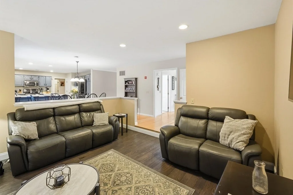 Photo of 23 Brooks Xing