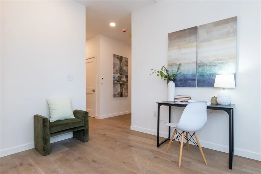 Photo of Unit PH at 80 Broadway