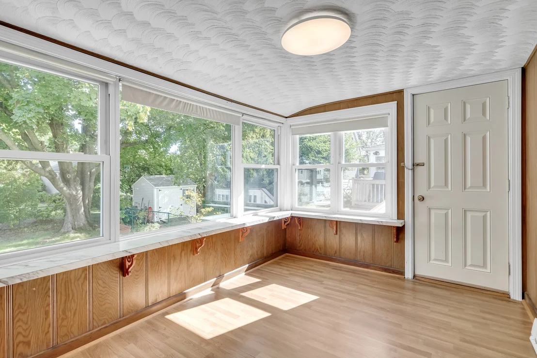 Photo of 33 Stowecroft Rd