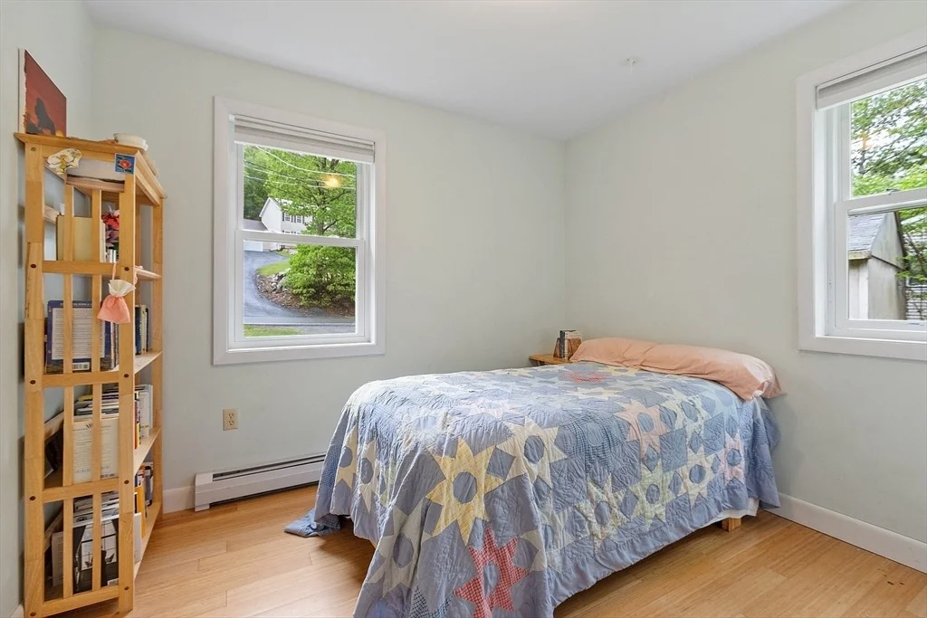 Photo of 16 Mountain Rd