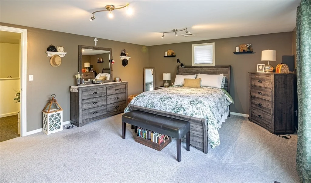Photo of 213 Pomfret