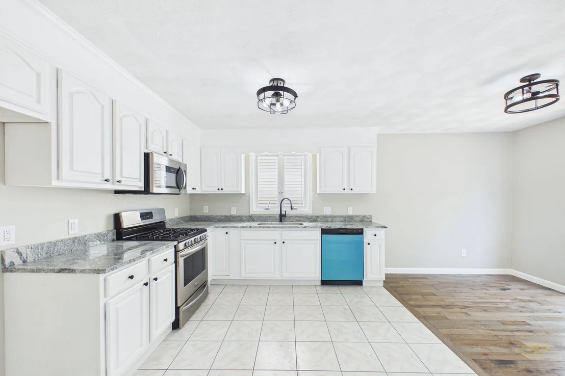 Photo of 102 Vestal St